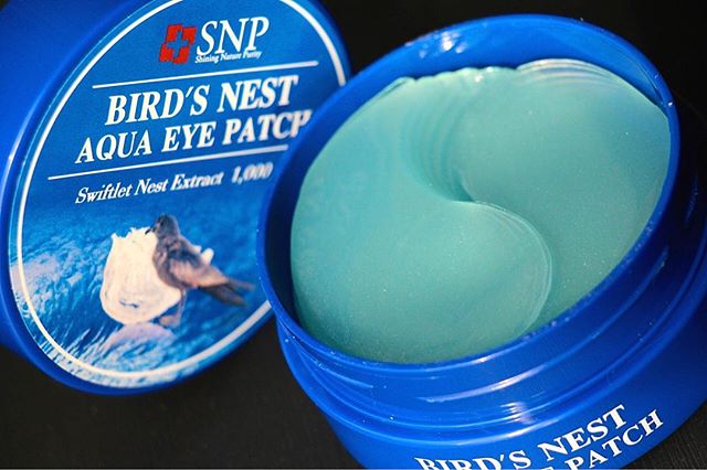Корейские патчи для век с гидрогелем и экстрактом ласточкиного гнезда SNP Bird's Nest Aqua Eye Patch 60 шт.