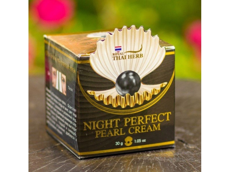 Крем ночной из Таиланда с жемчужной пудрой Royal Thai Herb Night Perfect Pearl Cream 30 мл.
