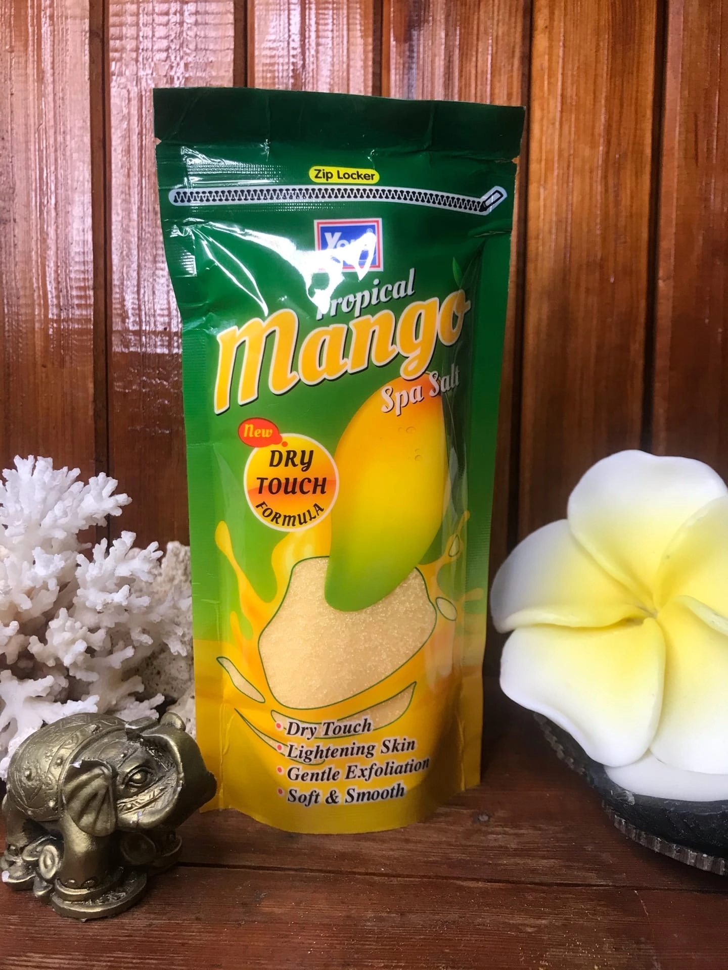 Купить Тайский скраб для тела со вкусом манго в Москве Yoko Tropical Mango Spa Salt
