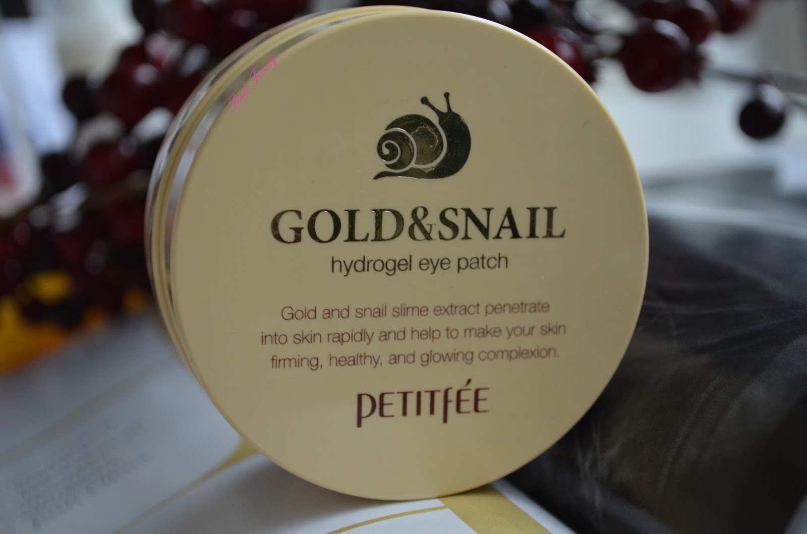 Набор патчей для век Золото и Улитка PETITFEE Gold and Snail Hydrogel Eye Patch 60 шт. Корея