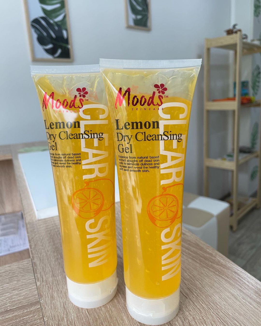 Натуральная гель-скатка для тела из Тайланда Лимон Moods Clear Skin Lemon Dry Cleansing Gel BELOV купить в Москве и Московской области.
