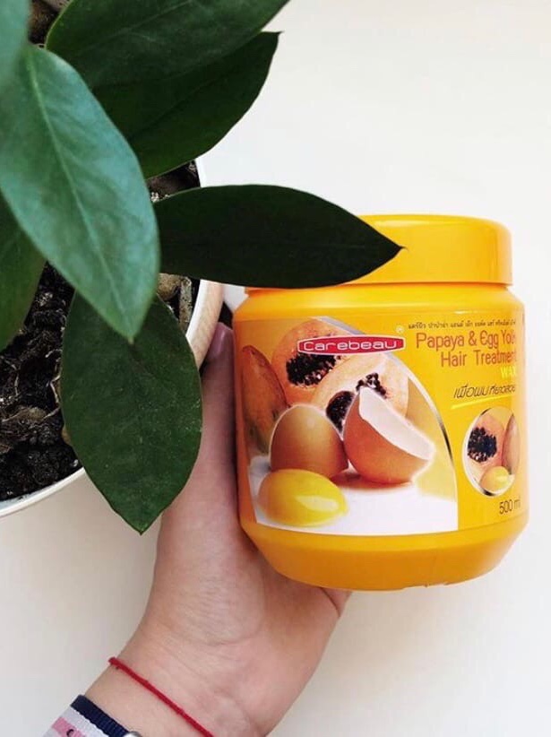 Натуральная восстанавливающая маска для волос с папайей и яичным желтком Carebeau Hair Treatment Papaya & Egg Yolk 500 мл. Таиланд