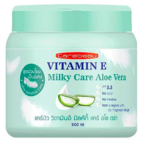 Натуральный крем для тела с молочным протеином, витамином Е и Алоэ Вера CAREBEAU Vitamin E Milky Care Aloe Vera 500 мл. Таиланд
