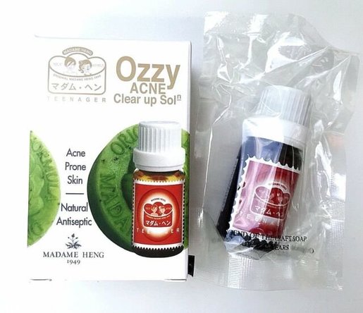 Натуральный лосьон для лечения воспалений кожи от Тайского бренда Мадам Хенг. Madame Heng Ozzy acne clear up solution