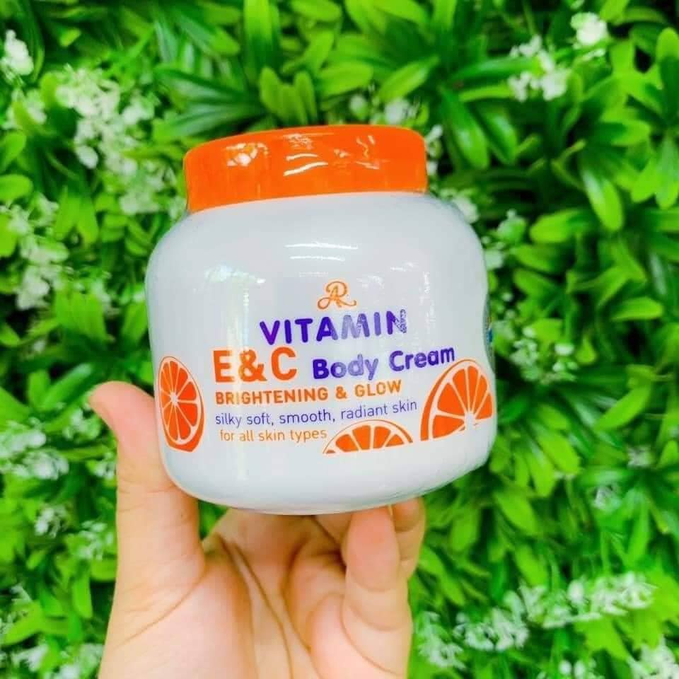 Натуральный Тайский увлажняющий крем для тела с витамином Е&C AR Vitamin E & C Body Cream ARON купить в Москве и Московской области.