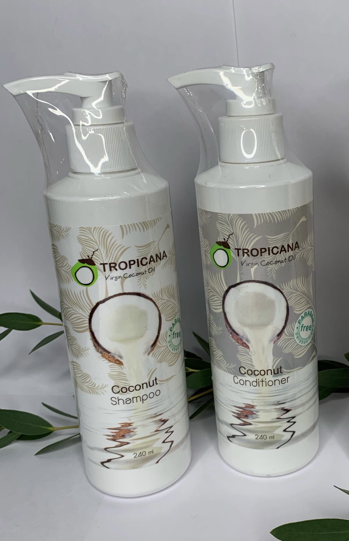 Тропикана Кокосовый шампунь для волос из Тайланда TROPICANA OIL Coconut Shampoo 240 мл.